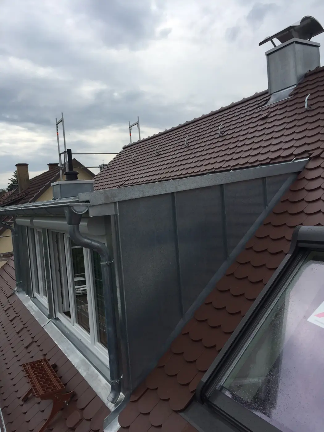 Blechnerarbeiten am Dach, Foto 2 von 6