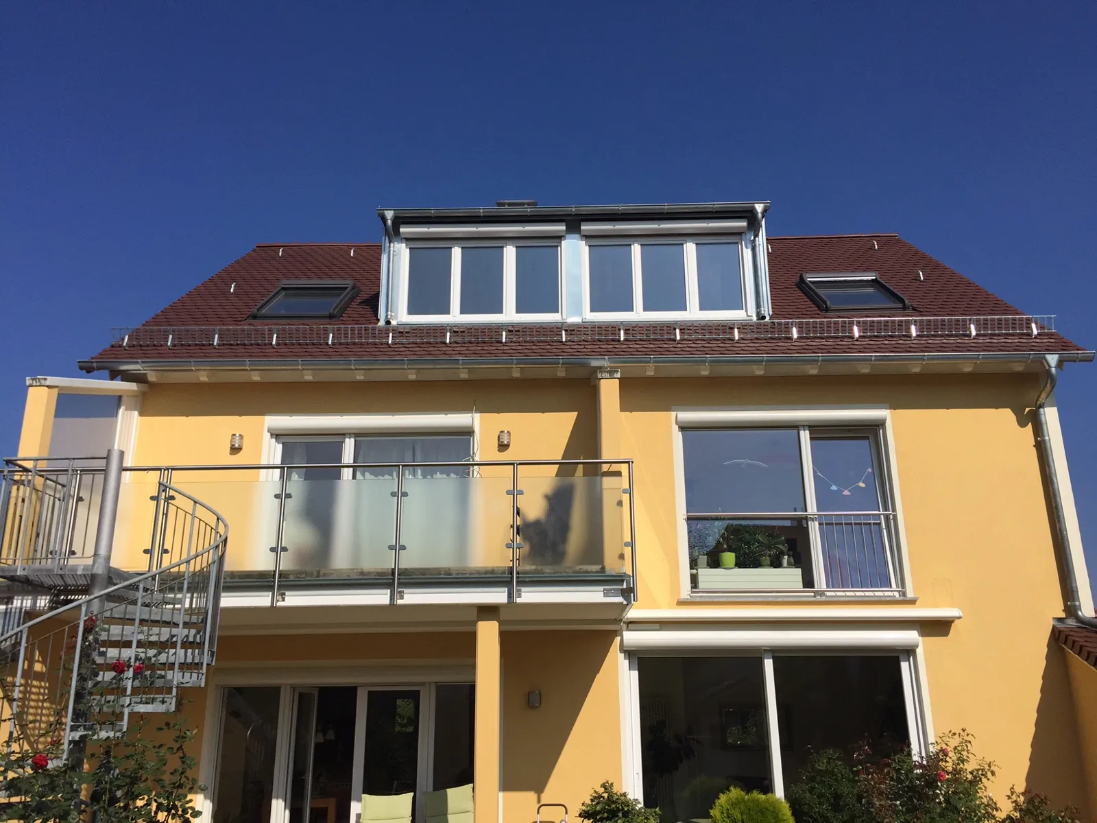 Haus mit neuen Gauben